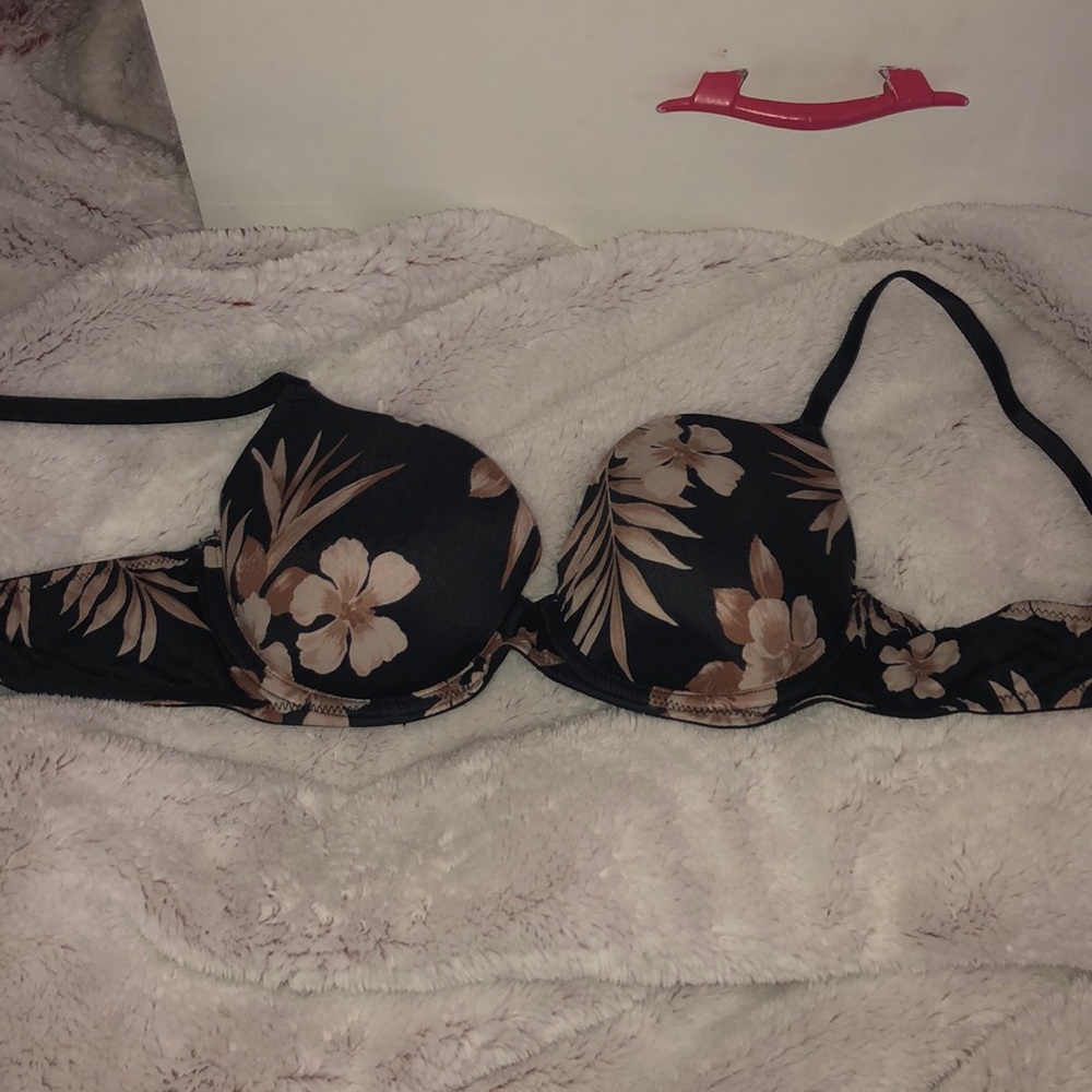 VS PINK T-SHIRT BRA